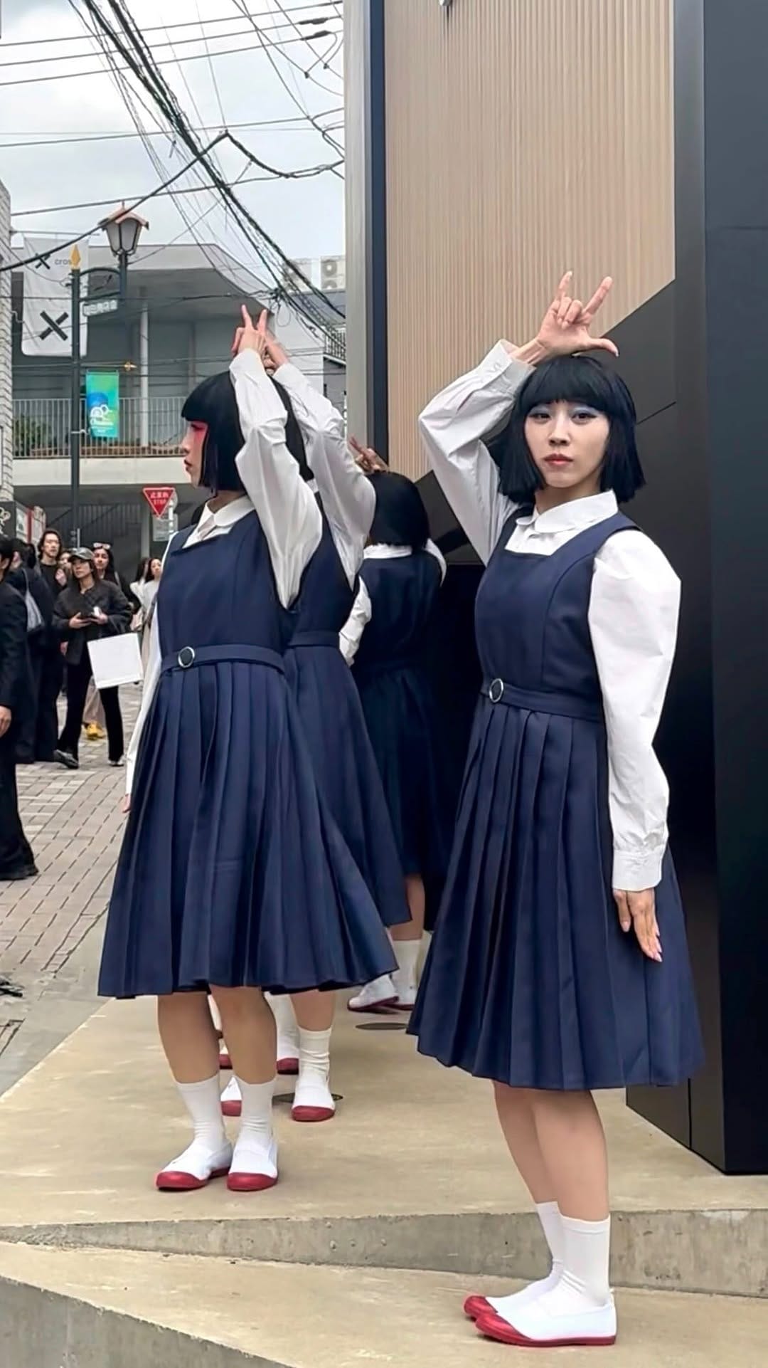 Post 2 by 木村淳一郎(Junichiro Kimura) / shu uemura artist on Instagram (video)