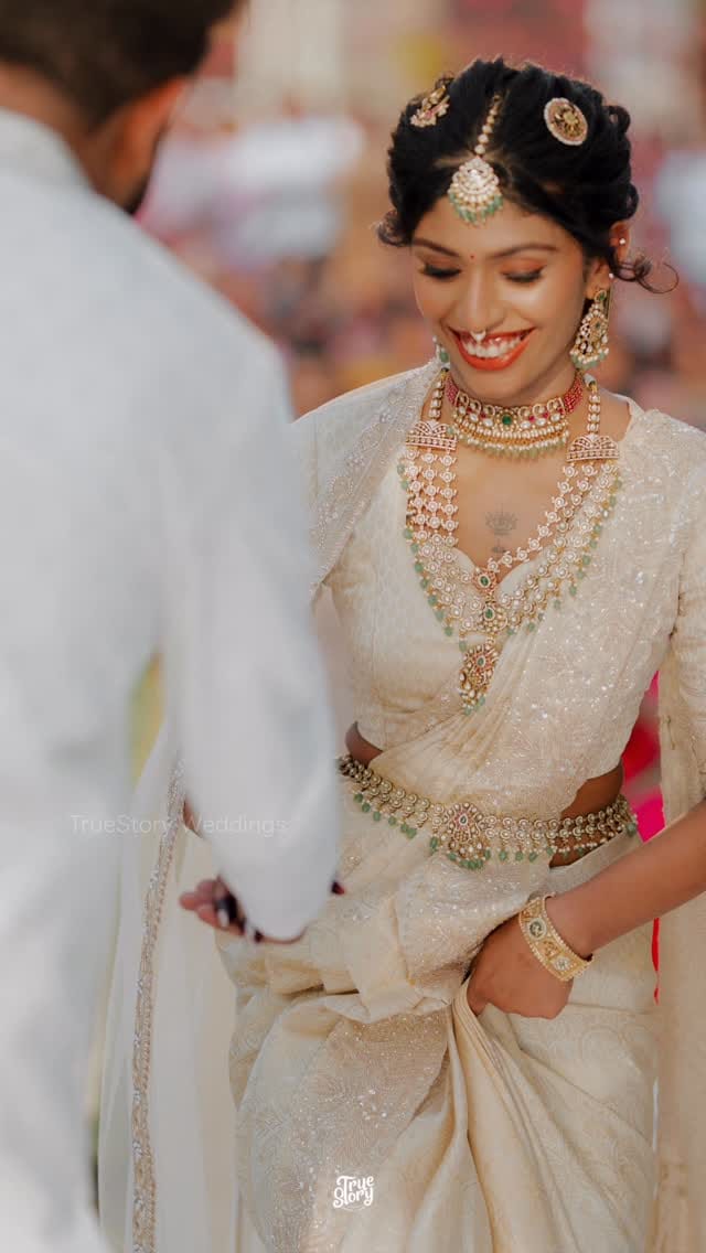 Post 6 by True Story Weddings ™️ on Instagram (video)