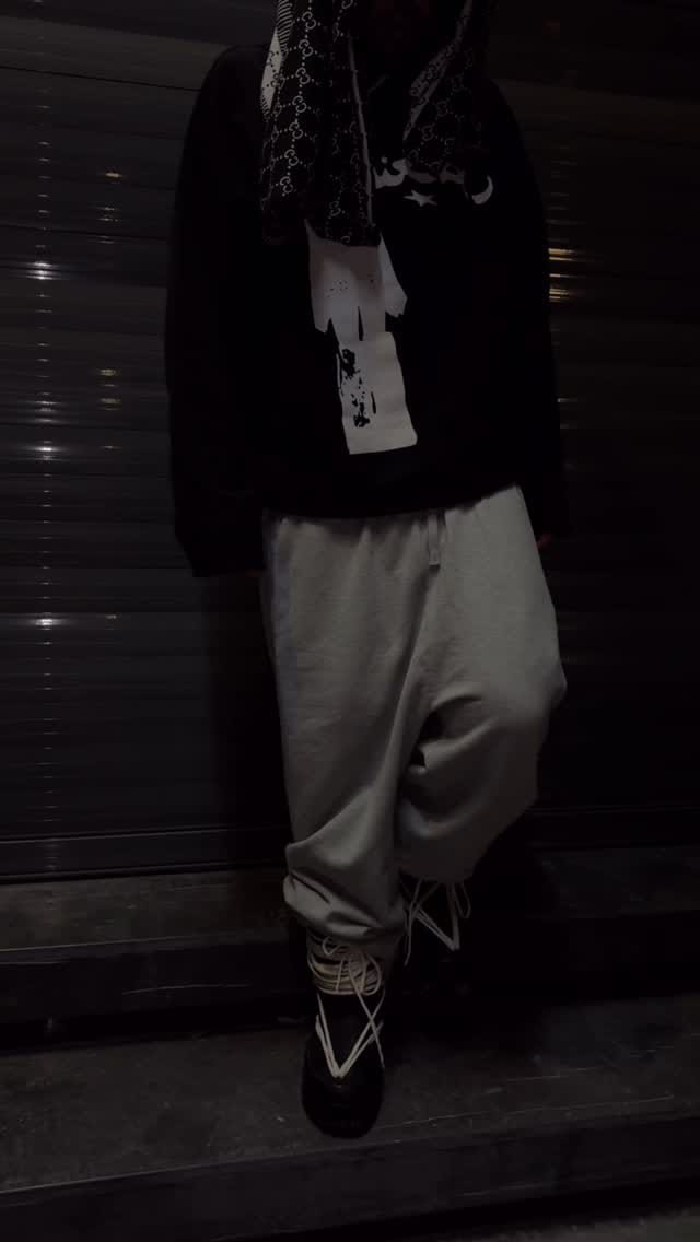 Post 5 by 𝕾𝖆𝖍𝖆𝖗 on Instagram (video)