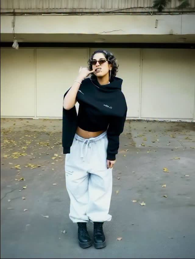 Post 8 by 𝕾𝖆𝖍𝖆𝖗 on Instagram (video)