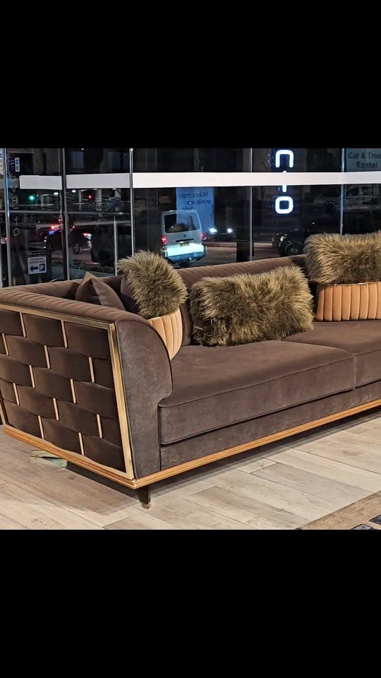 Post 10 by AVENTO FURNITURE on Instagram (video)