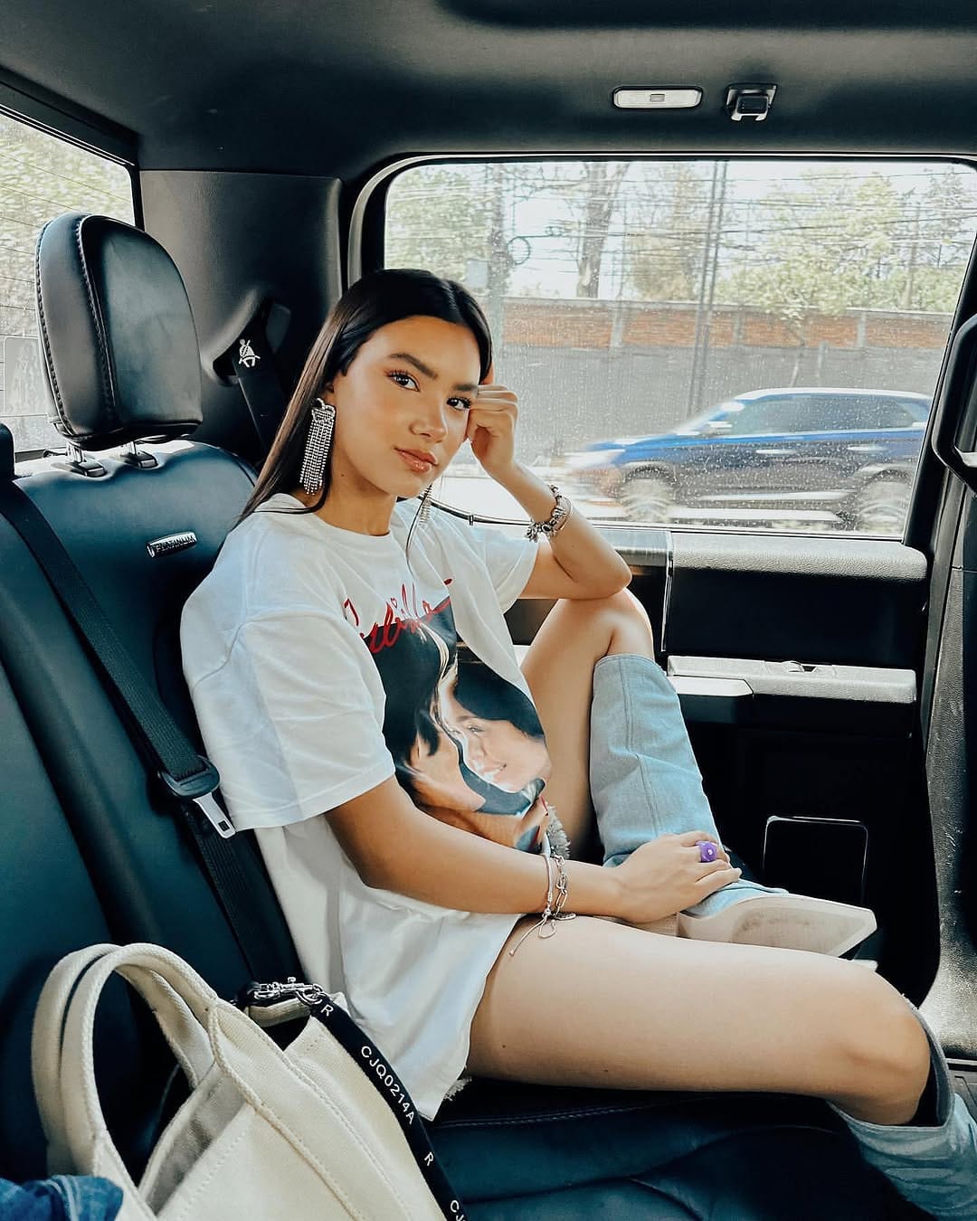 Post 4 by ᴀɴᴀ ᴇᴍɪʟɪᴀ ♥️ on Instagram (image)