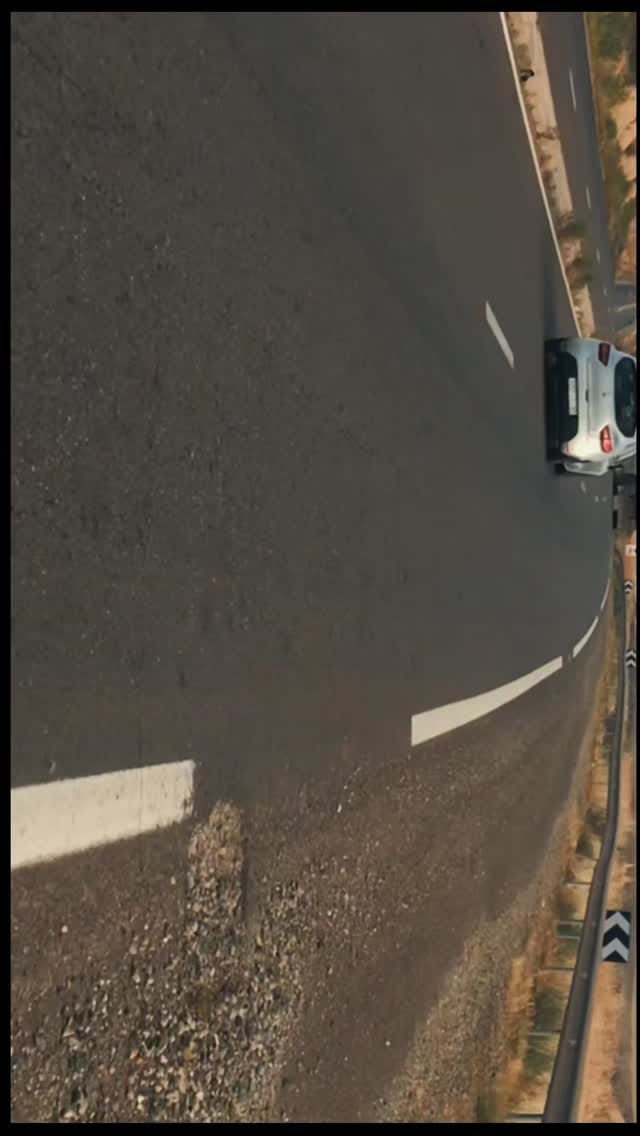 Post 2 by ⵎⵃⴰⵏⴷ on Instagram (video)