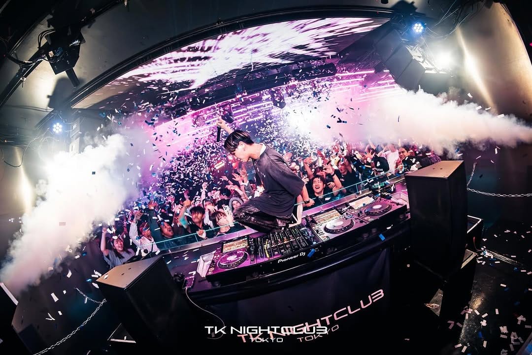 Post 2 by 𝐑𝐘𝐎𝐒𝐔𝐊𝐄 on Instagram (carousel)
