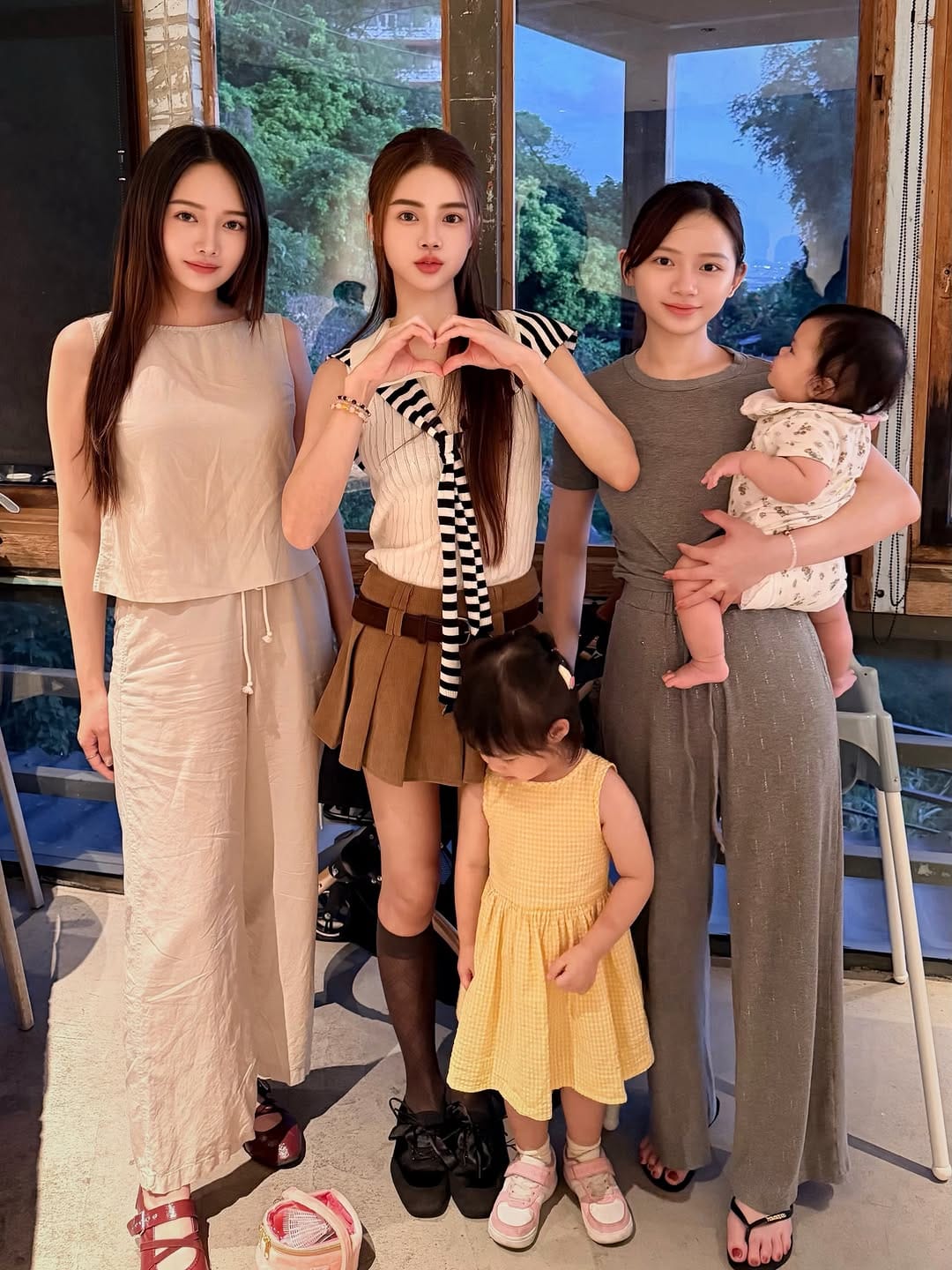 Post 1 by Ariana Chiu on Instagram (carousel)