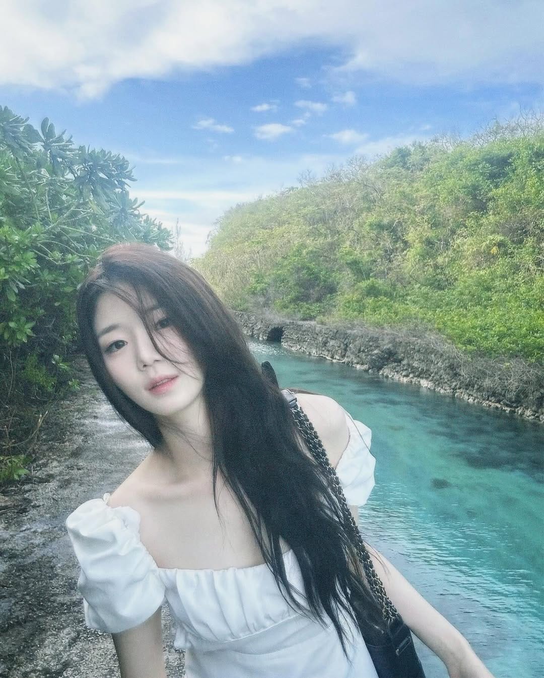 Post 8 by 🐰🤍 on Instagram (carousel)