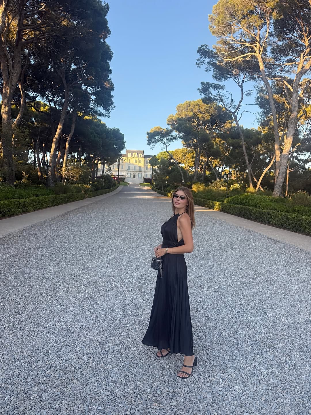 Post 2 by Elya Saiapina on Instagram (carousel)