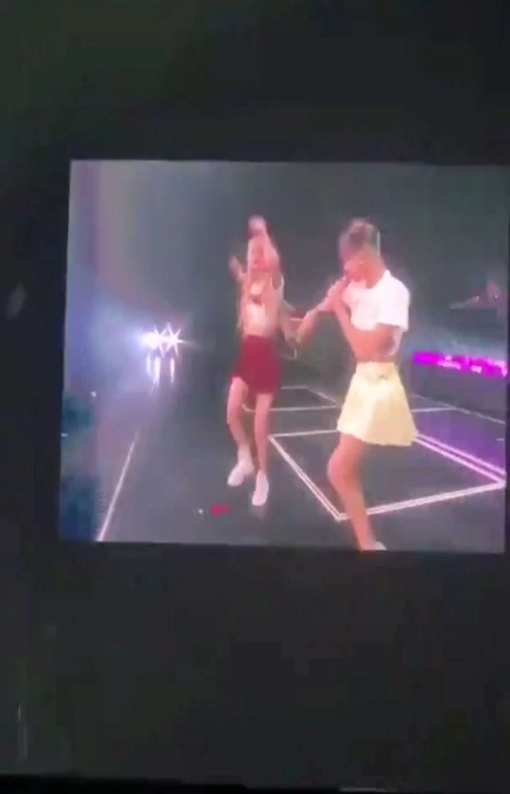 Post 1 by BLACKPINK ROSÉ (로제) on Instagram (video)
