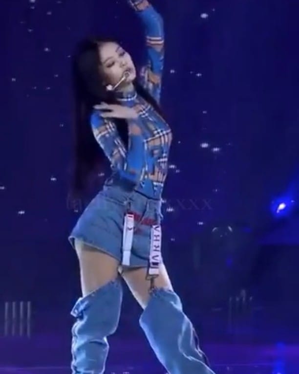 Post 1 by BLΛƆKPINK (블랙핑크) 50K🍀 on Instagram (video)