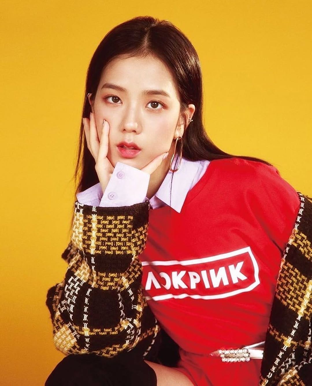 Post 3 by BLΛƆKPINK (블랙핑크) 50K🍀 on Instagram (carousel)
