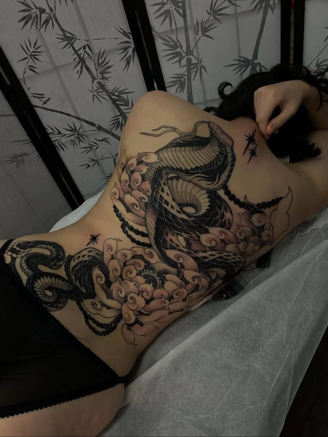 Post 6 by G I A on Instagram (carousel)