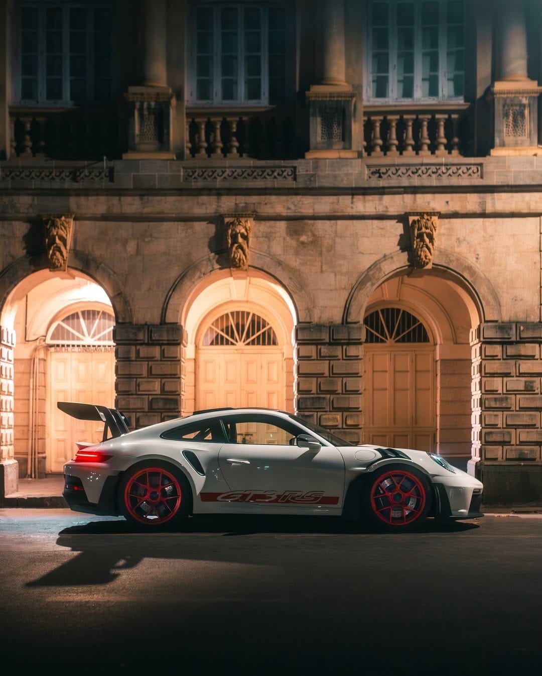 Post 9 by Classic&Car on Instagram (carousel)