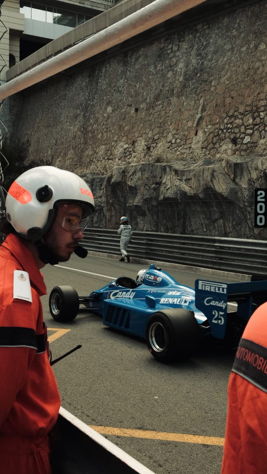 Post 8 by Classic&Car on Instagram (video)