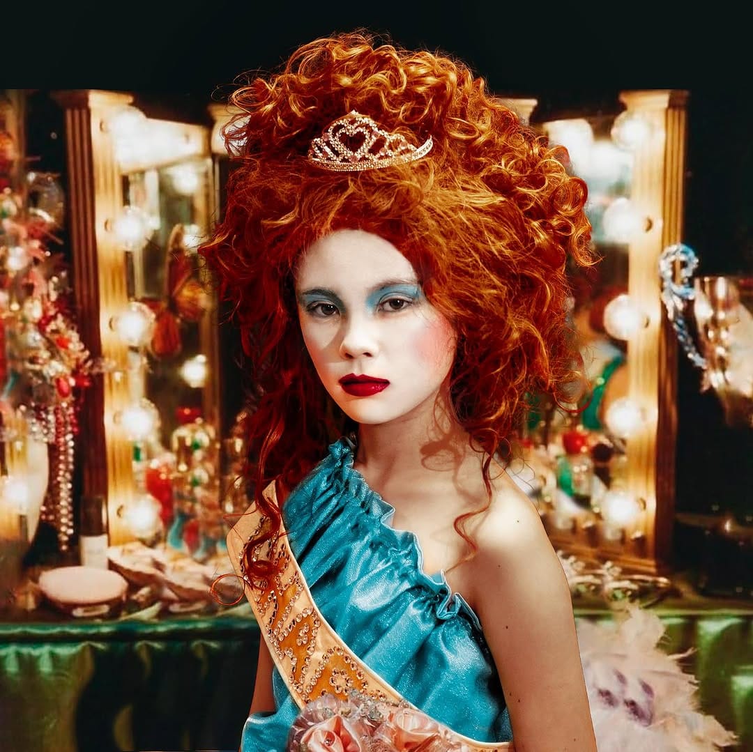 Post 2 by JENNY SHIMA 🍭👅 on Instagram (carousel)