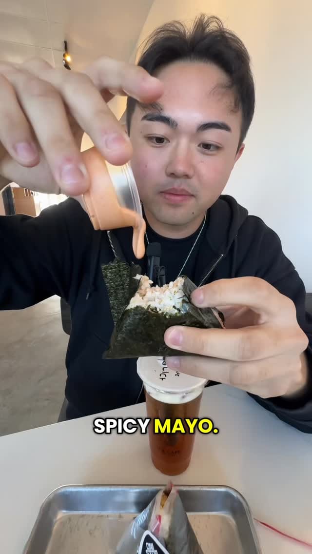 Post 10 by B&K Tea Cafe on Instagram (video)
