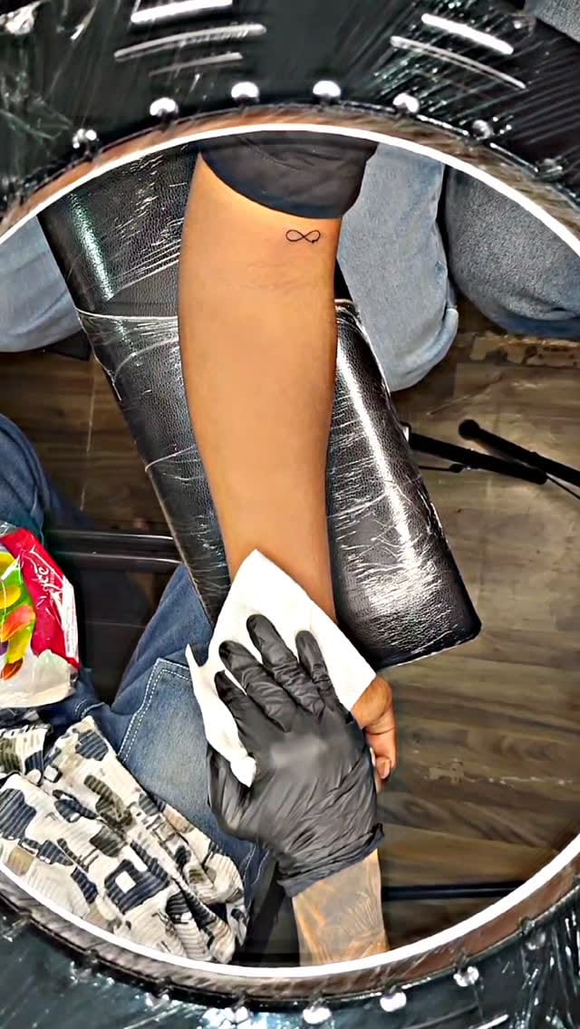 Post 5 by Sumit (Tattoist Artist) on Instagram (video)