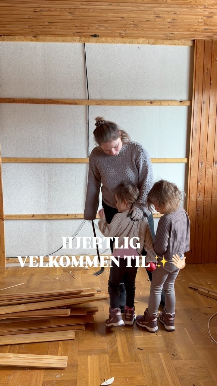 Post 10 by Emilie Johanne on Instagram (video)