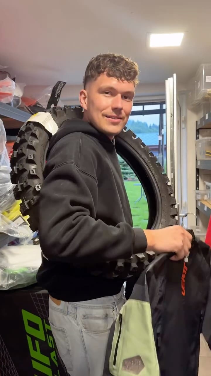 Post 9 by MOTOSHOP81 on Instagram (video)