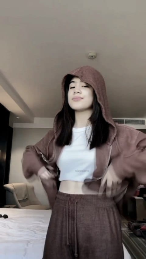 Post 4 by lyn on Instagram (video)