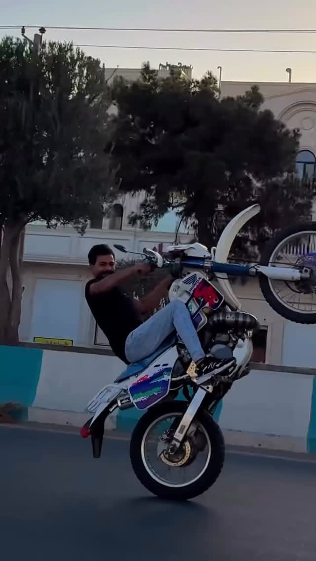 Post 4 by 🎌سی ار ام بازان جهرم🎌 on Instagram (video)