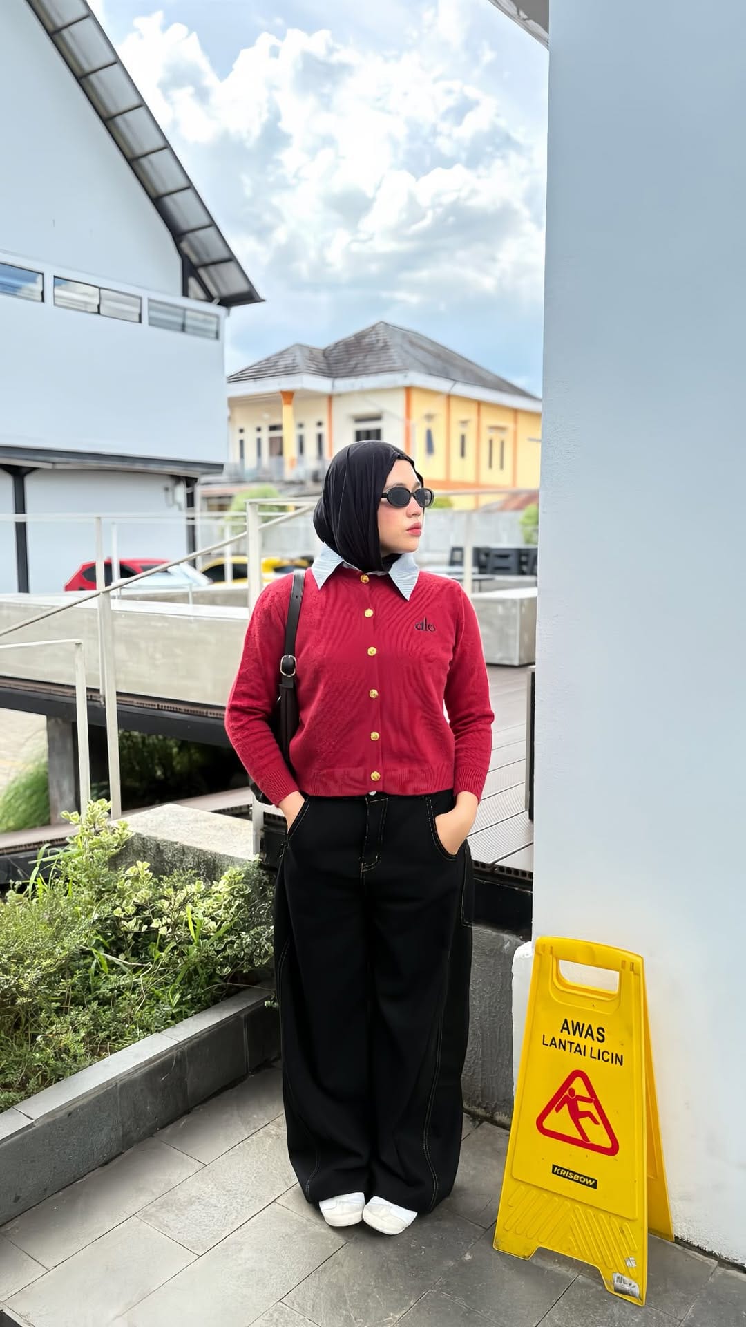 Post 3 by Biyya on Instagram (video)