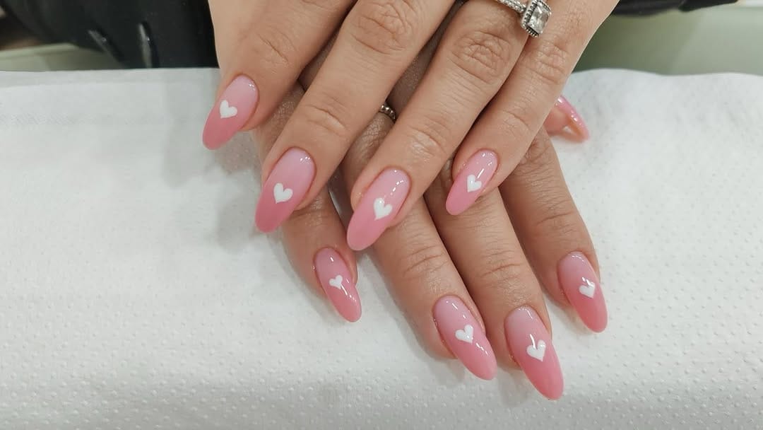 Post 6 by Emy nail on Instagram (image)