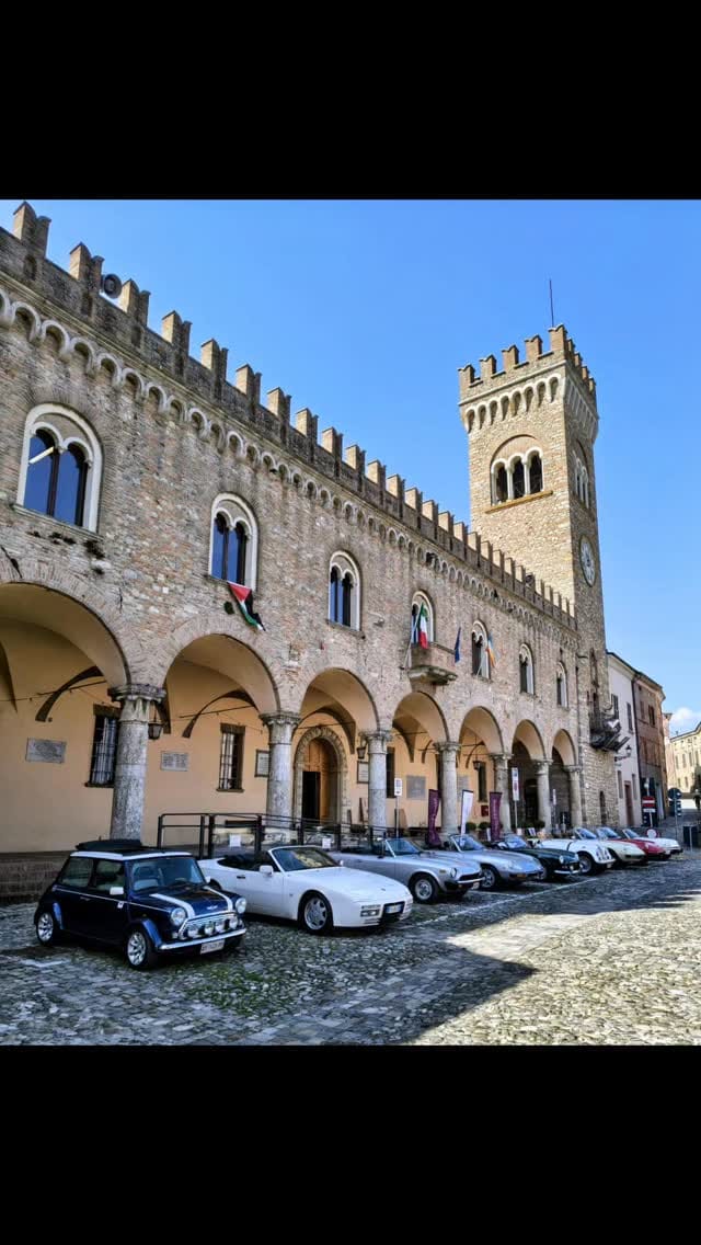 Post 4 by Slow Drive Vintage Car Rental on Instagram (video)