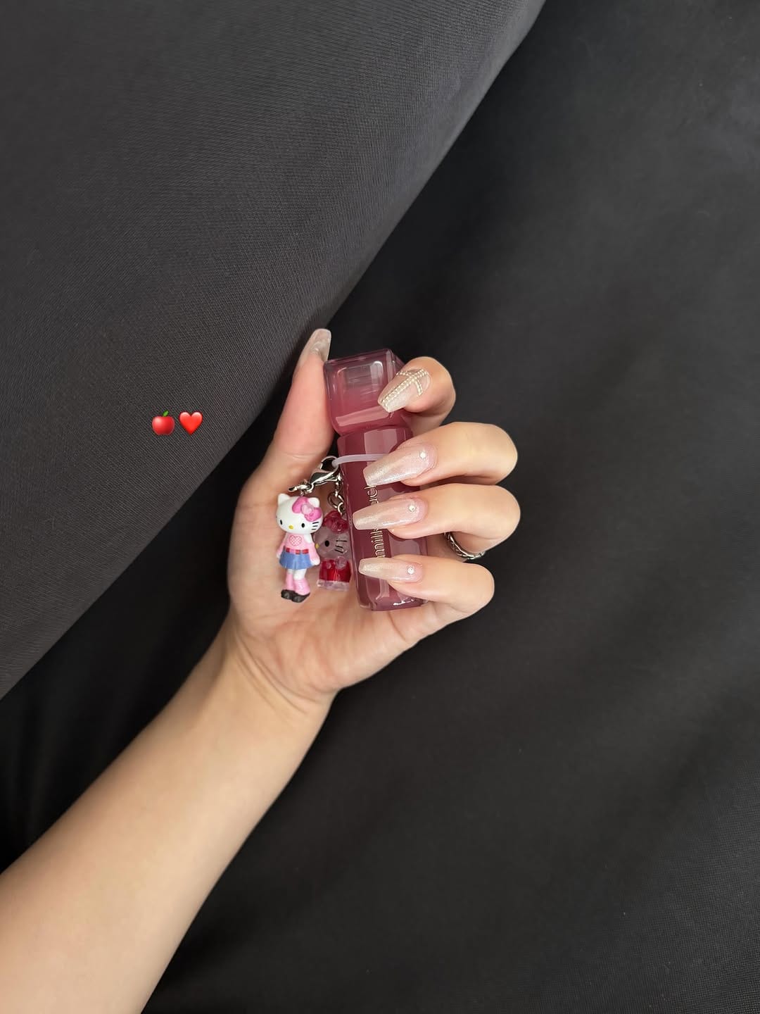 Post 4 by 𝐦 𝐚 𝐮 𝐢 on Instagram (image)