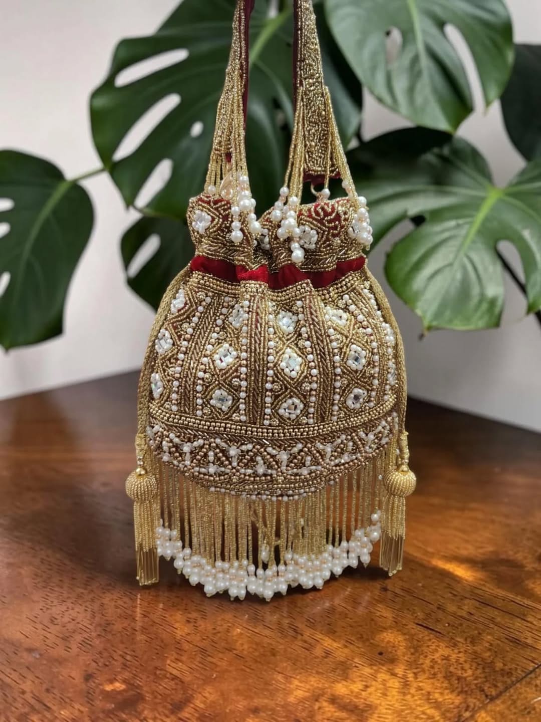 Post 7 by Zainab Handicrafts (Clutch Jutti Wholesale) on Instagram (carousel)