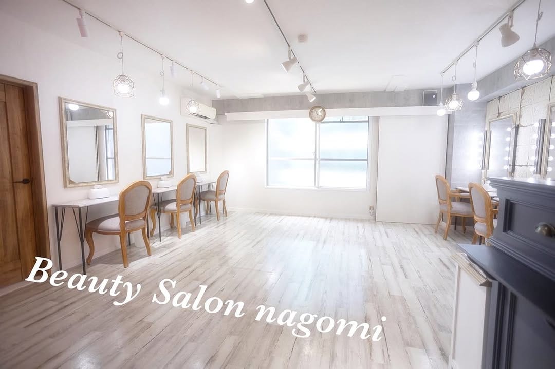 Post 10 by Kanagon。(宮島香奈子)   【ヘアメイク派遣事務所】【Hairset ＆make  Salon経営】（渋谷店&池袋店） on Instagram (carousel)