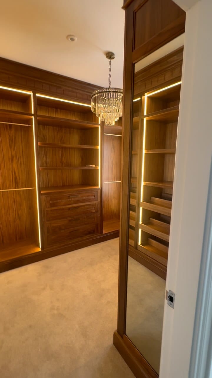Post 9 by Glenvale kitchens & Bedrooms on Instagram (video)