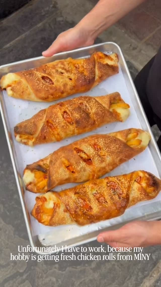 Post 7 by Made In New York Pizza on Instagram (video)