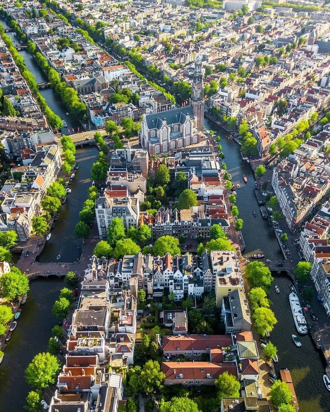 Post 3 by Visit_Netherlands 🇳🇱 on Instagram (image)