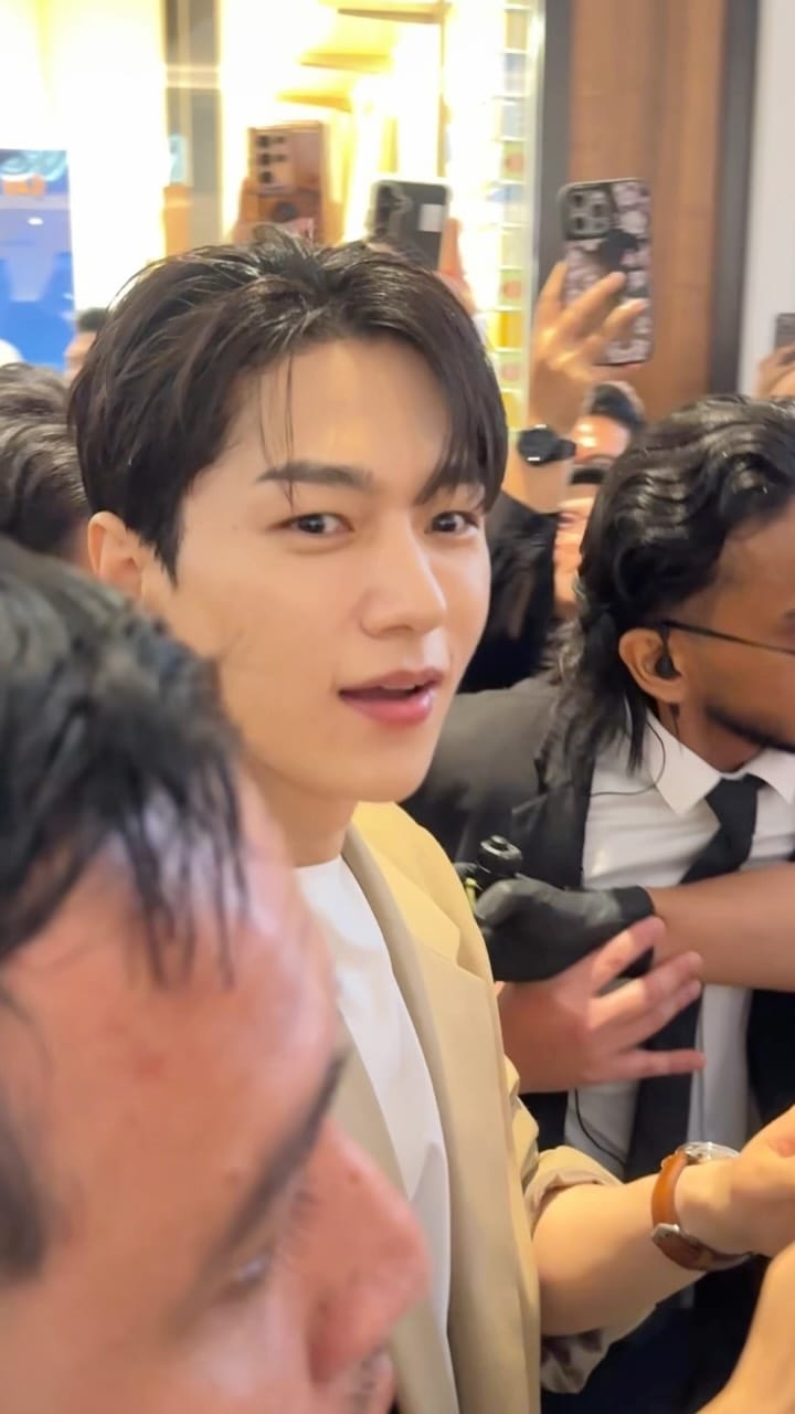 Post 6 by IOI City Mall on Instagram (video)
