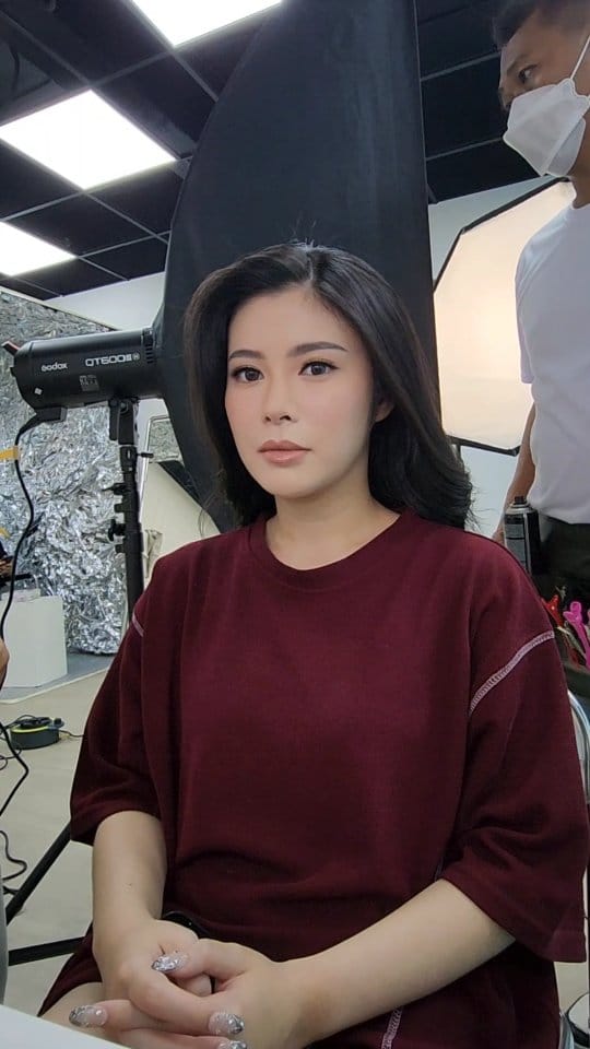 Post 7 by Wedding Makeup Artist Tangerang Jakarta Bali on Instagram (video)