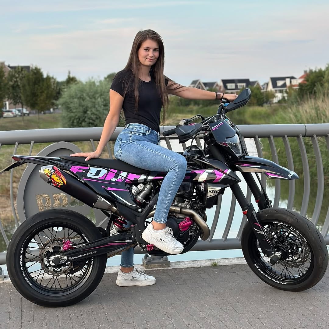 Post 6 by KTM EXC 125 | SUPERMOTO on Instagram (image)