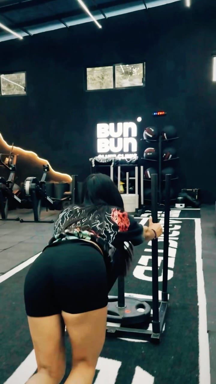 Post 5 by Beto Espinosa on Instagram (video)