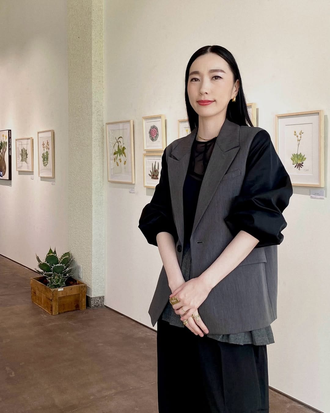 Post 4 by Saori Ohwada on Instagram (carousel)
