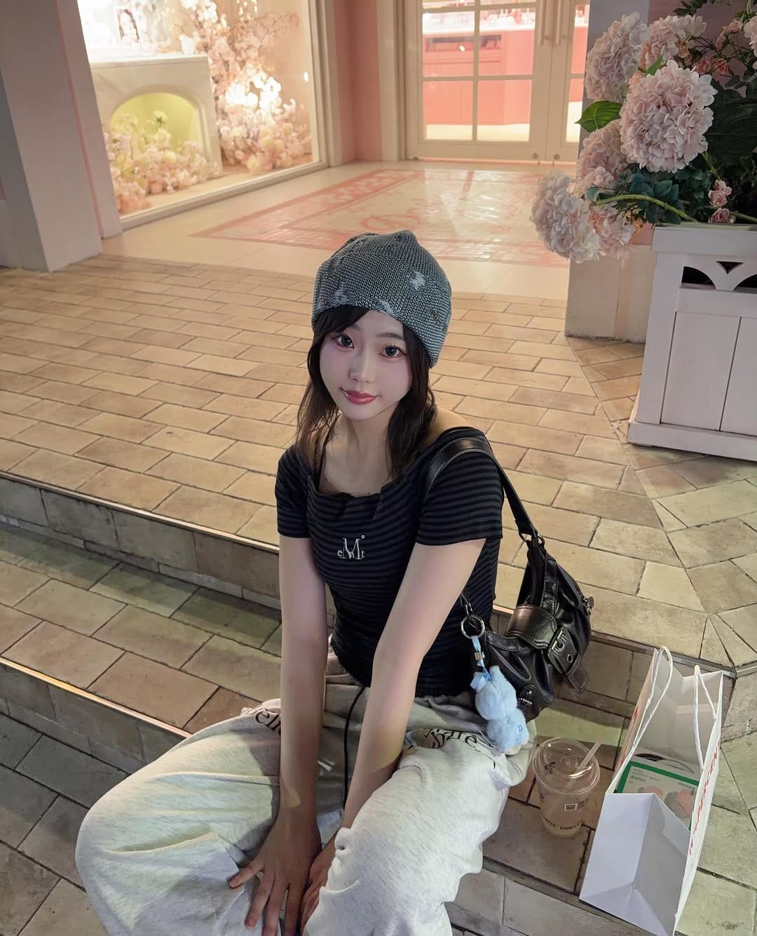 Post 4 by 一宮　りり on Instagram (carousel)