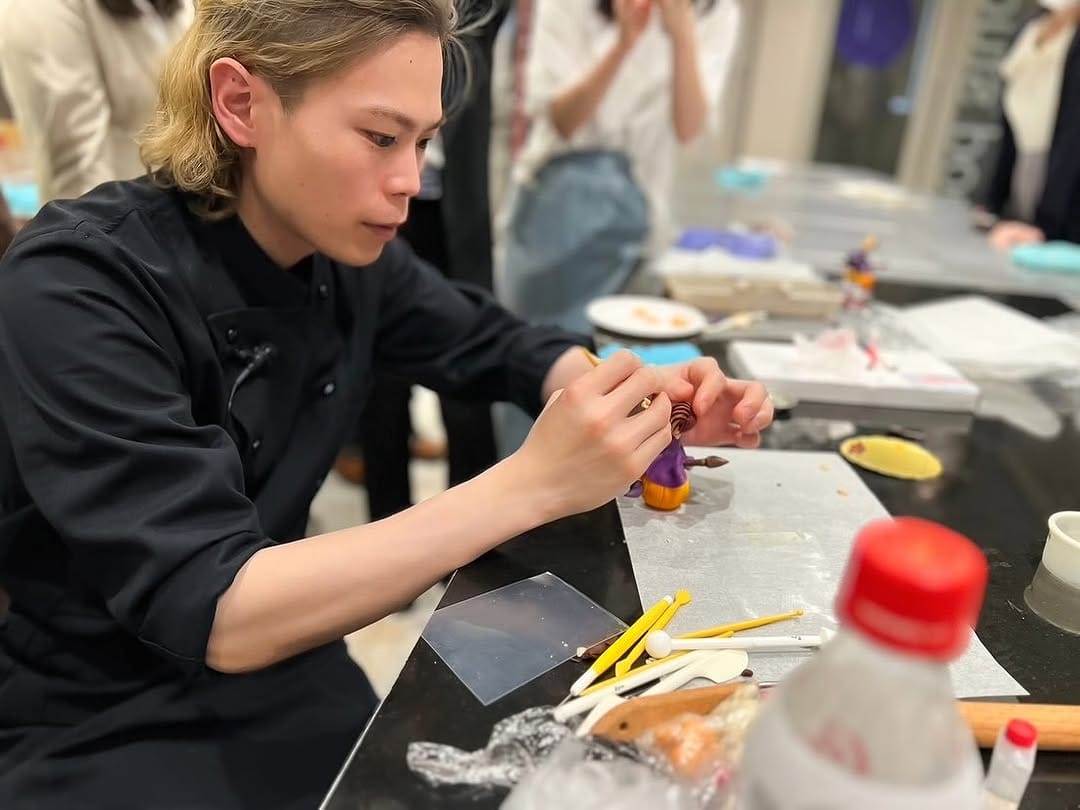Post 10 by 有信 瑠星 / ryusei Arinobu【 pâtissier 】 on Instagram (carousel)