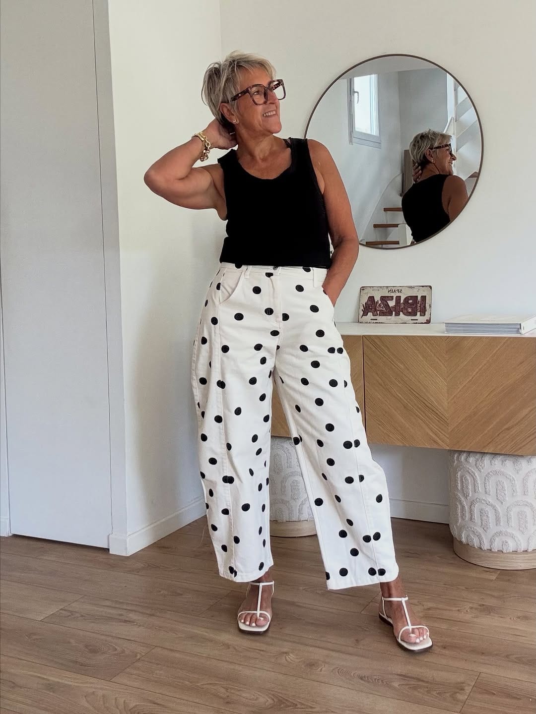 Post 5 by Claudie 	•	Claudie | Mode femme 50+ & confiance on Instagram (carousel)
