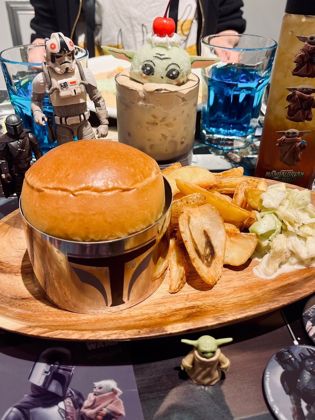 Post 5 by 川原瑞丸(Mizmaru Kawahara) on Instagram (carousel)