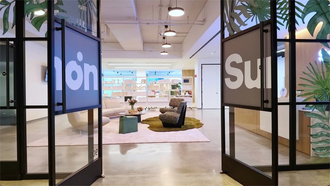 Post 2 by Sunon Furniture on Instagram (video)