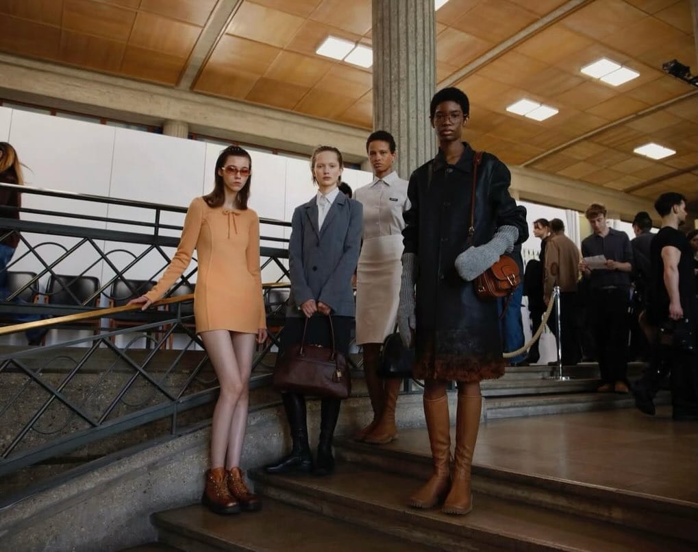 Post 5 by LITZA VELOZ on Instagram (carousel)
