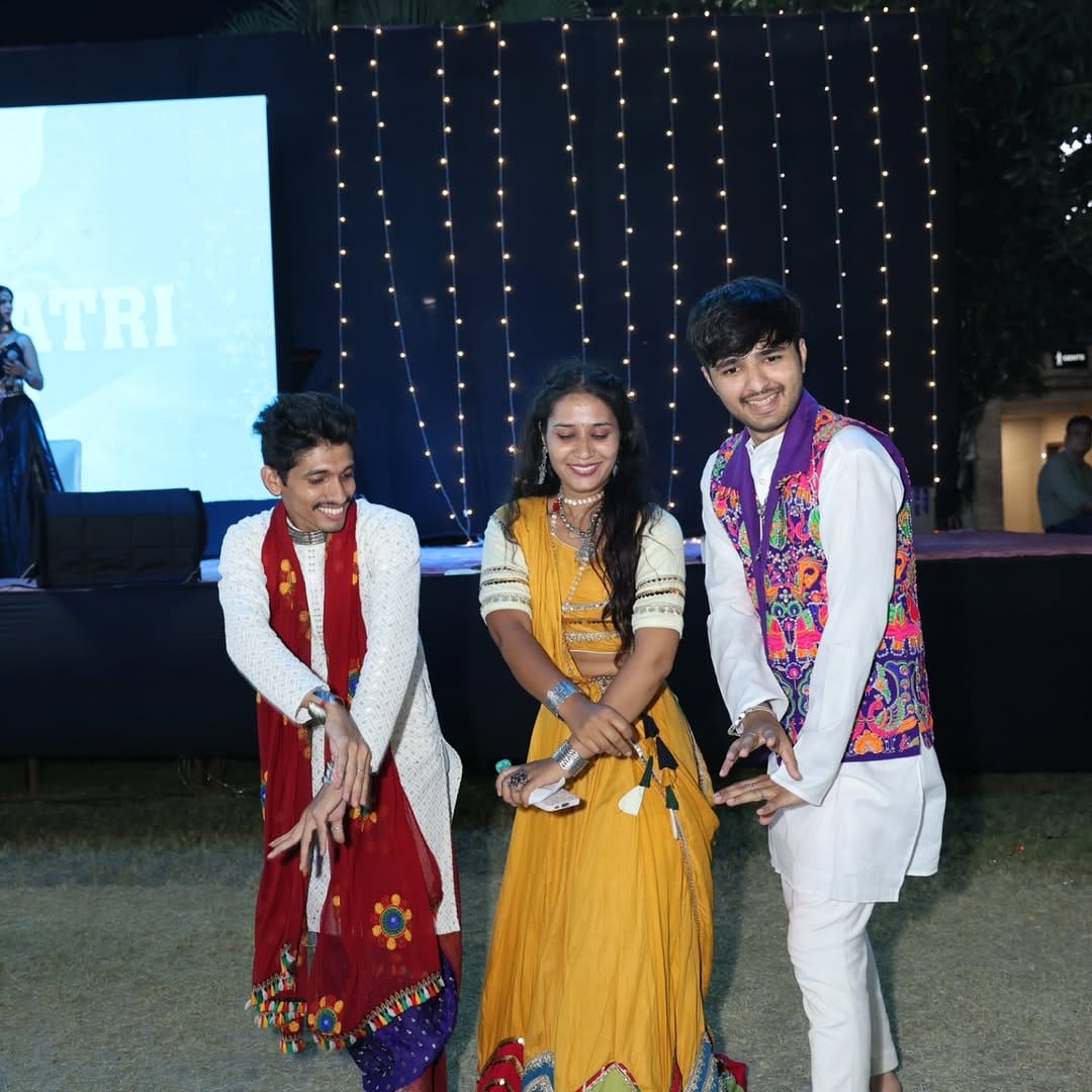 Post 3 by RAAS RATRI on Instagram (carousel)