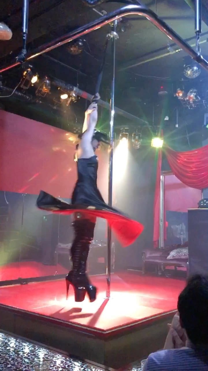 Post 9 by ナミ・ナナリー💻理系ポールダンサー👠 on Instagram (video)