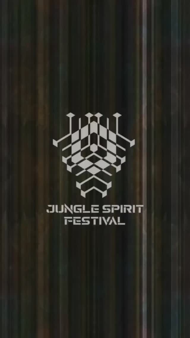 Post 7 by Trance World 🔱 on Instagram (video)