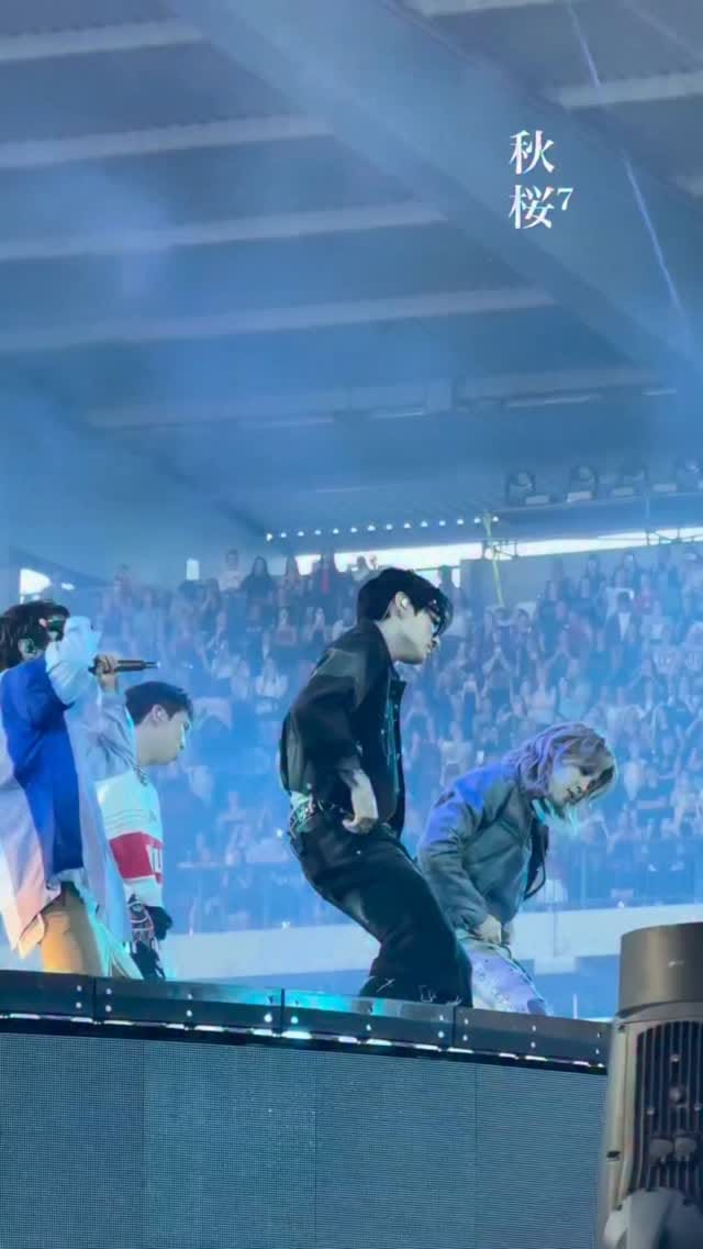 Post 2 by BTS V 방탄소년 김태형 TAEKOOK⟭⟬ on Instagram (video)