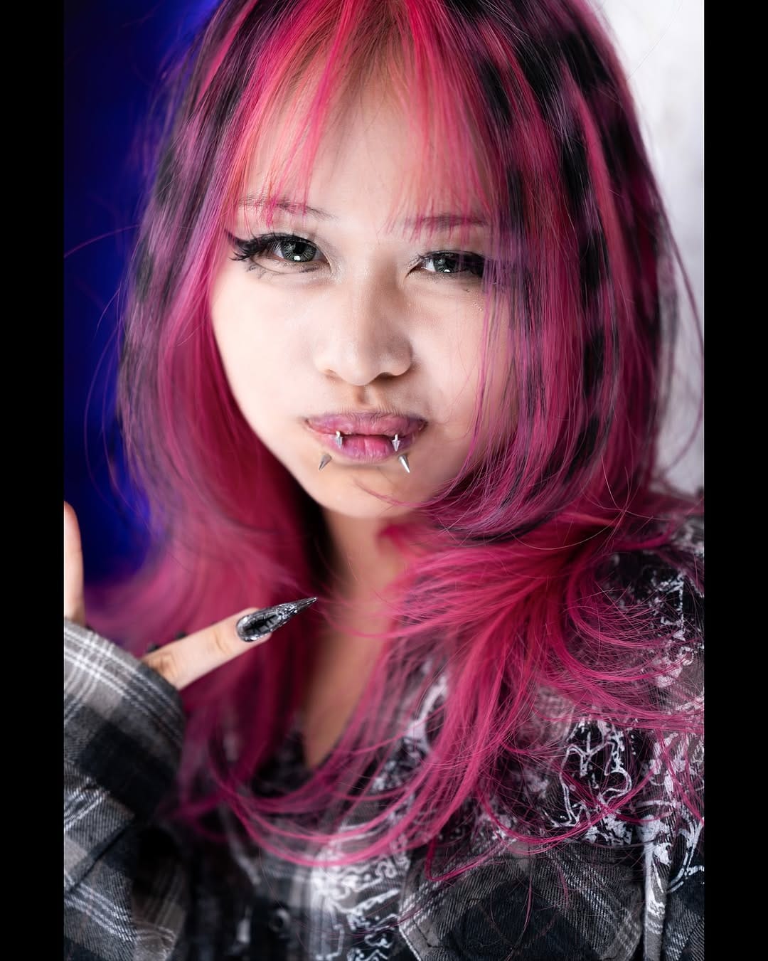 Post 10 by Daisuke.wolf cut. Shag.hush cut.Face Framing. on Instagram (carousel)