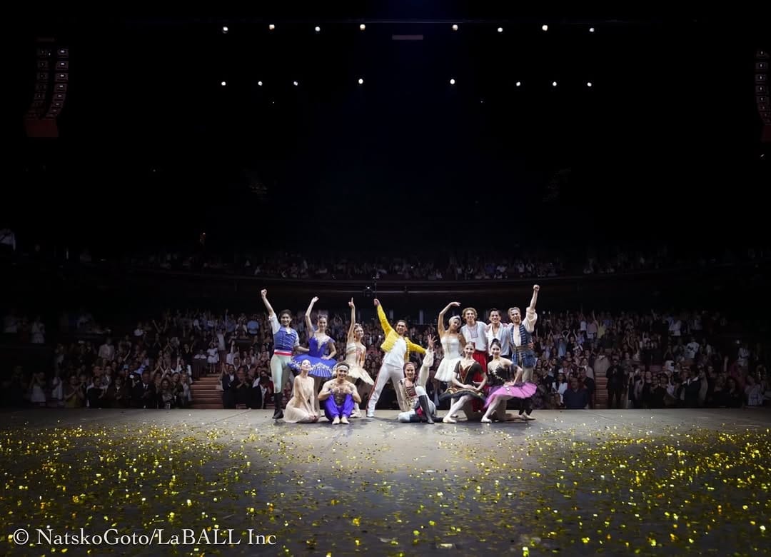 Post 9 by 小林美奈  Mina Kobayashi on Instagram (carousel)